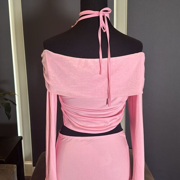 Pink 2 Piece Set Off the Shoulder Long Sleeve Crop Top & Skirt Size L NEW - Picture 15 of 16
